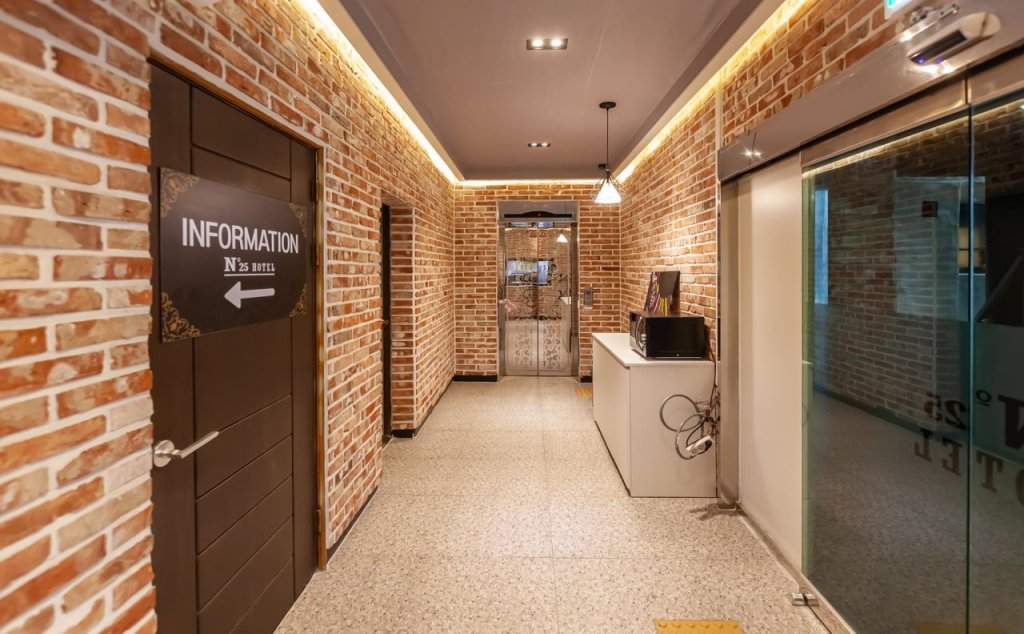 no 25 hotel seomyeon station