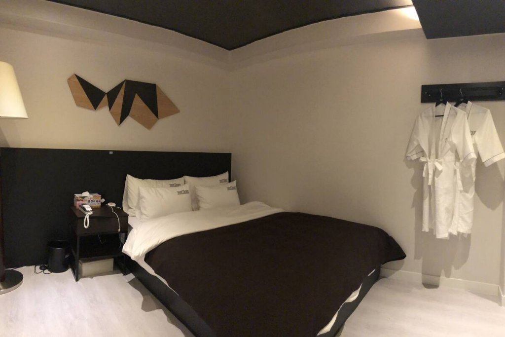 no 25 hotel seomyeon station