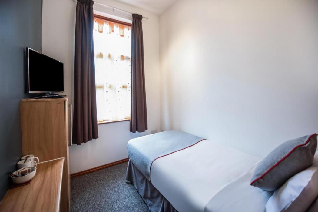 oyo arinza hotel london ilford