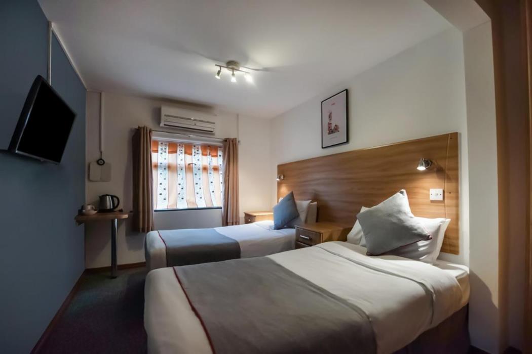 oyo arinza hotel london ilford