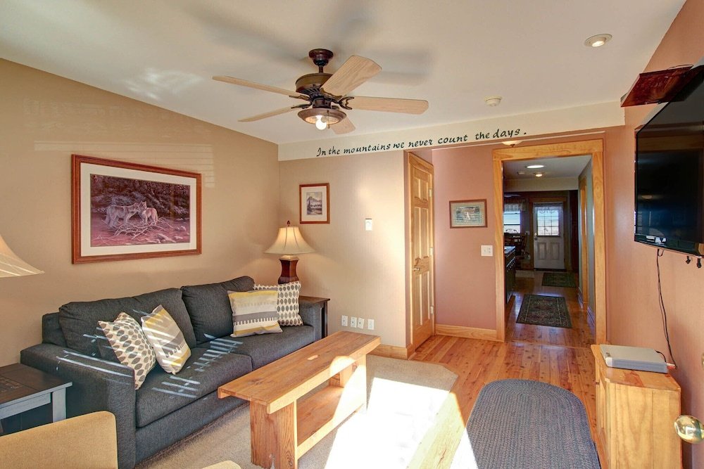 snowdrift peak 203 2 bedroom condo by redawning