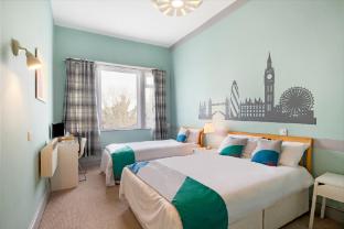 Oyo The Green Man Pub And Hotel,Harrow On The Hill>>Greater London,3 star