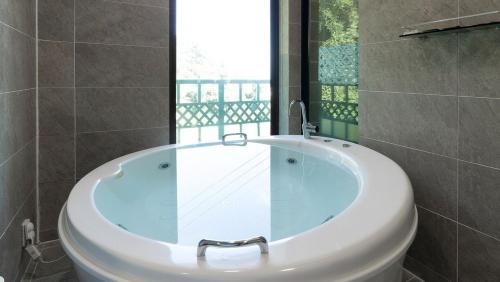 namhae brillant spa pension