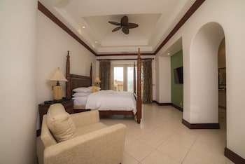 los suenos bella vista 2b pool view