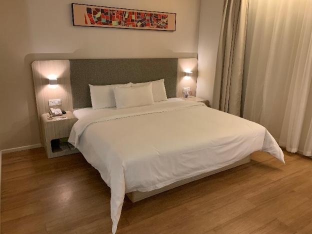 hanting hotel houma xintian square