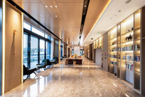 atour hotel wuhan jinyin lake
