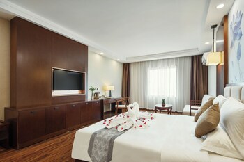 rose garden international hotel