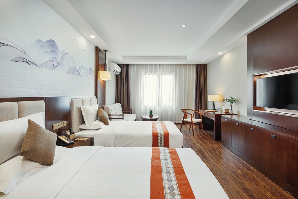 rose garden international hotel