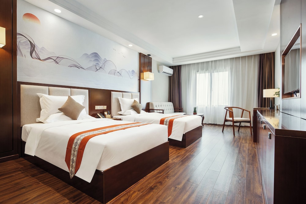 rose garden international hotel
