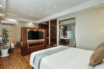 rose garden international hotel