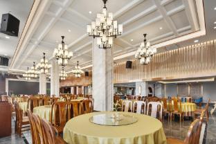 rose garden international hotel