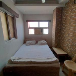 oyo 88275 pratap inn
