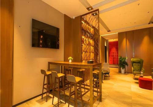 borrman hotel zhanjiang wuchuan