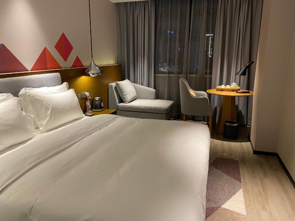 borrman hotel zhanjiang wuchuan