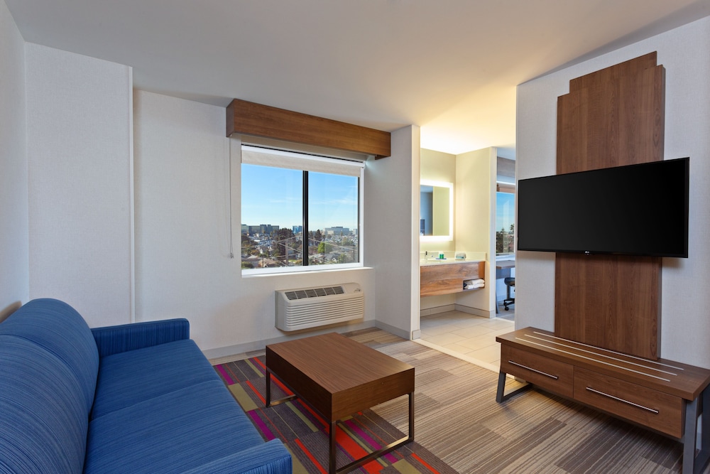 holiday inn express los angeles airport by ihg