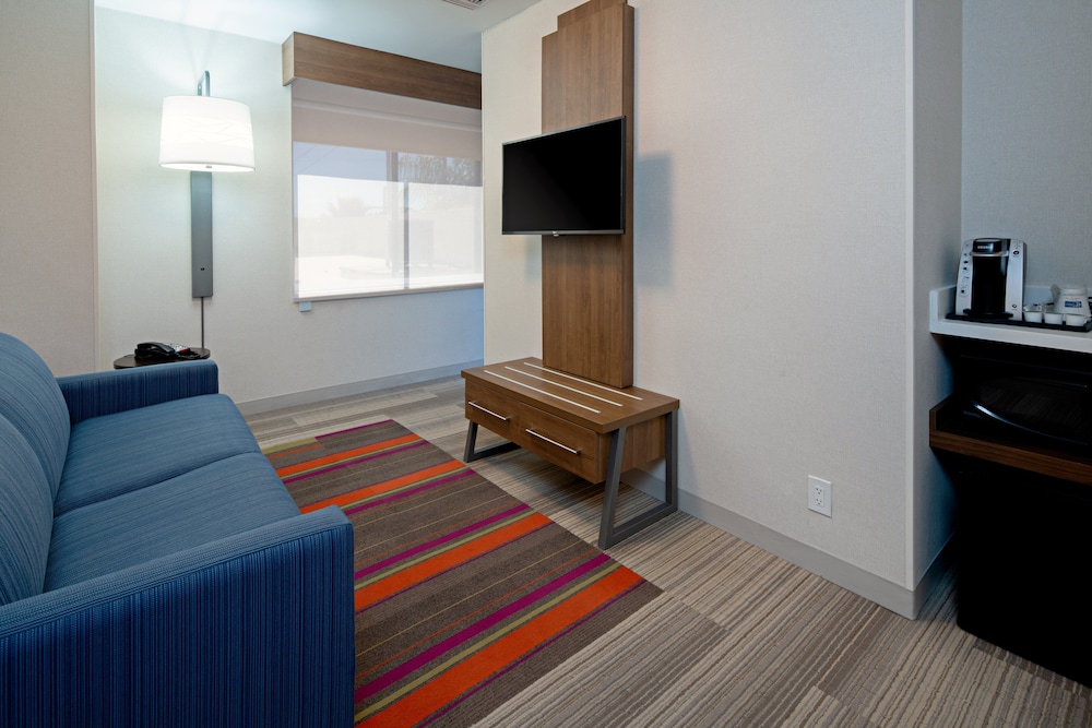holiday inn express los angeles airport by ihg