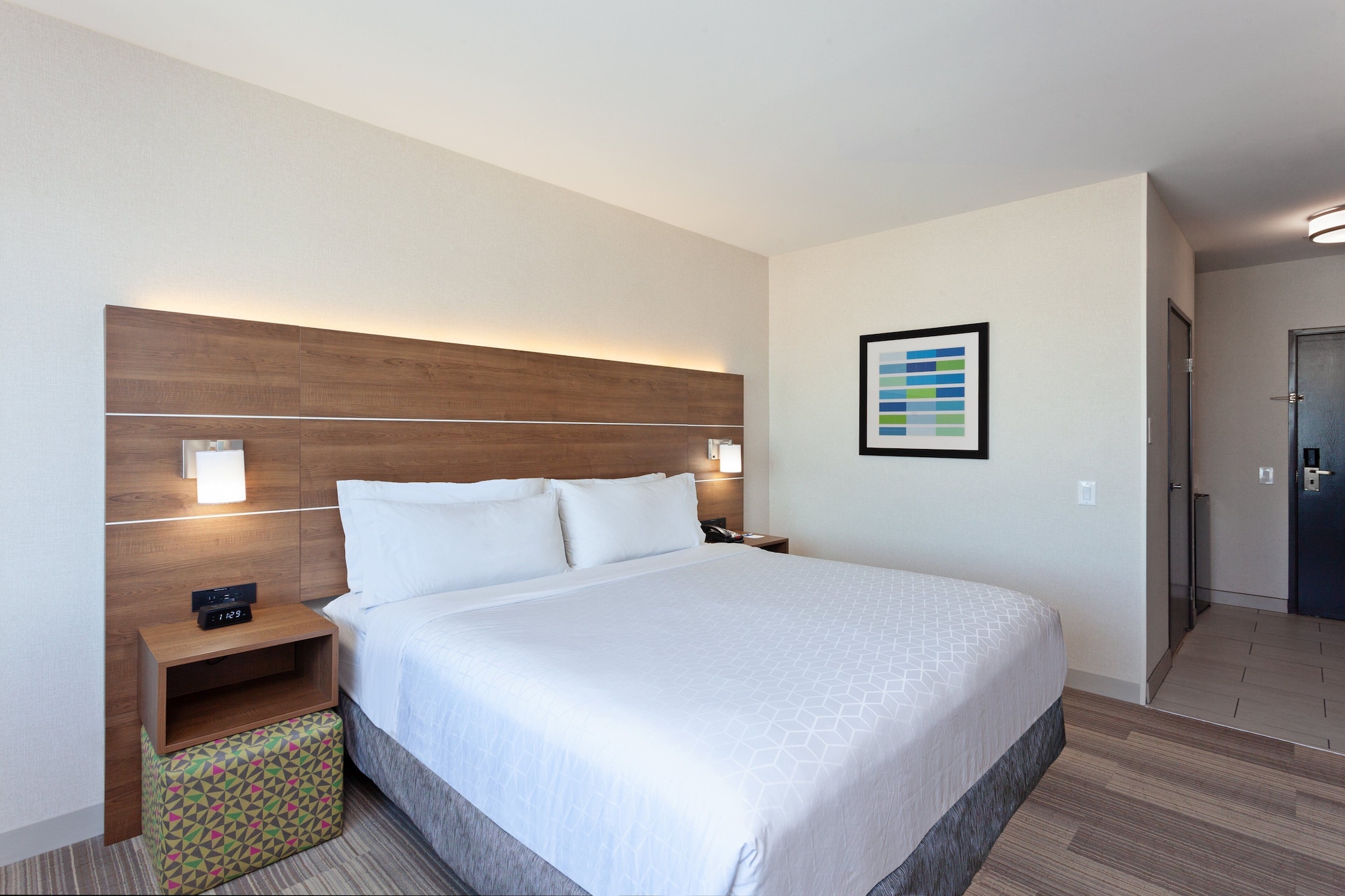 holiday inn express los angeles airport by ihg