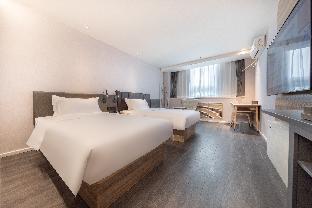 Hanting Hotel Linyi Hedong District Government,,2 star