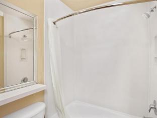 super 8 by wyndham los angeles downtown