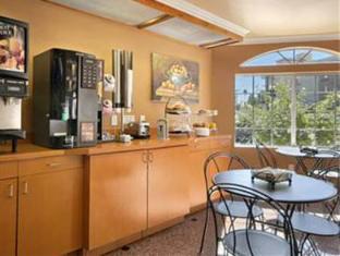 super 8 by wyndham los angeles downtown