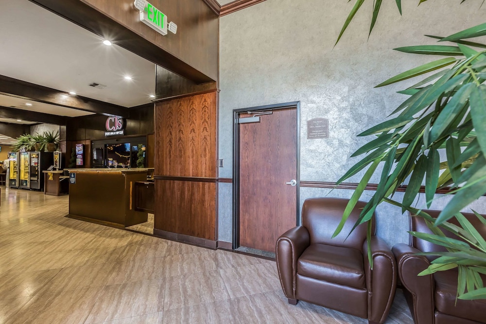 econo lodge lake elsinore casino