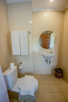 nomad hub canggu bali