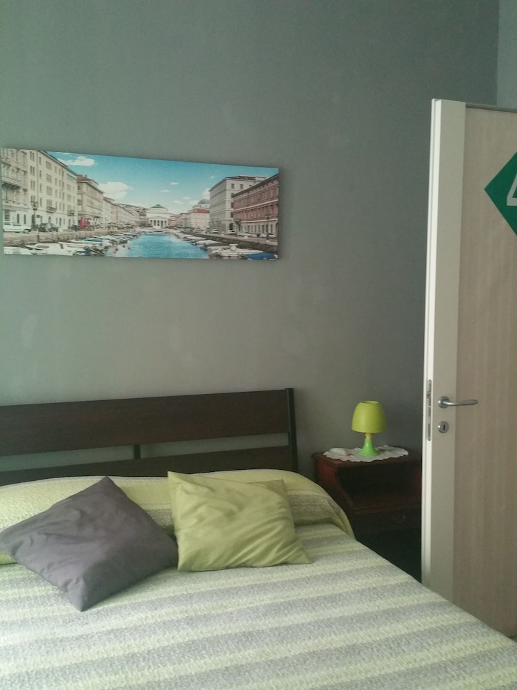 guerrero rooms