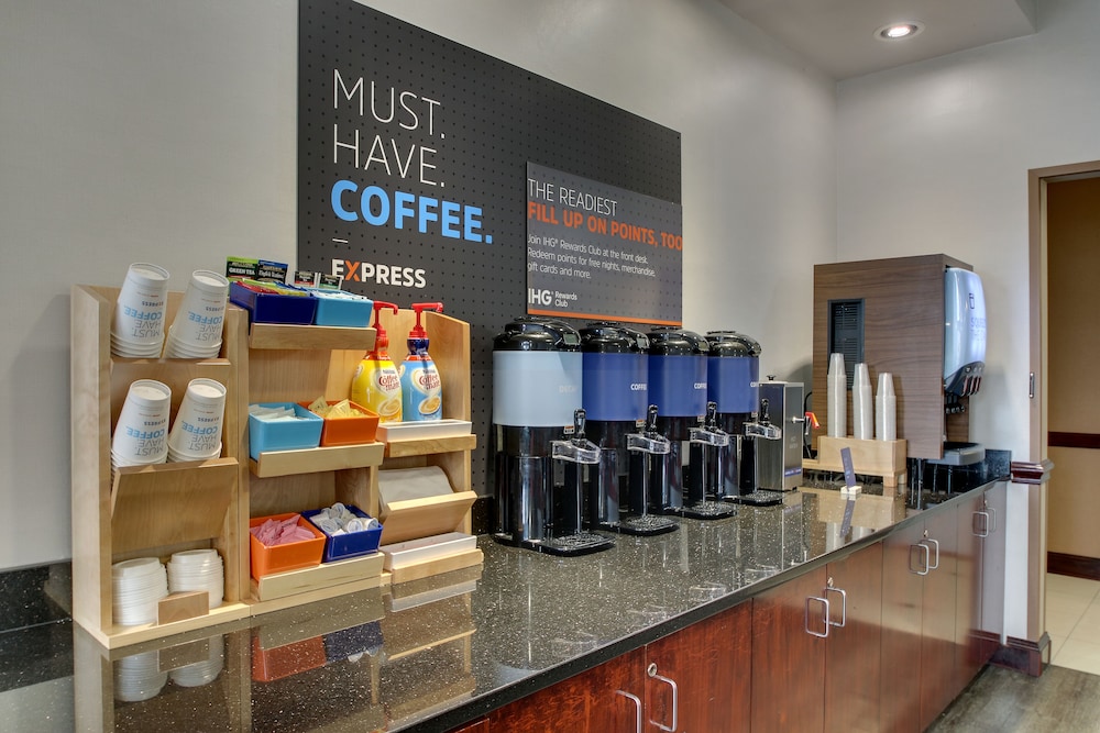 holiday inn express and suites allentown west by ihg