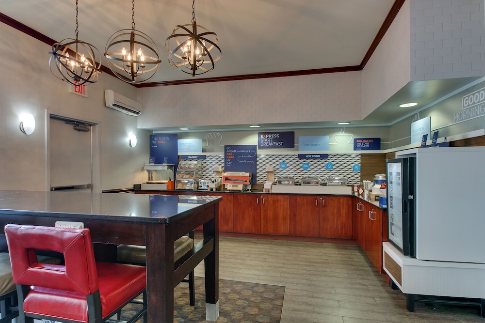 holiday inn express and suites allentown west by ihg