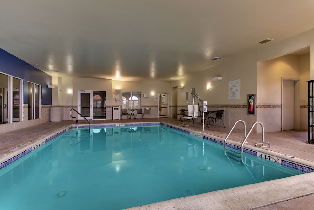 holiday inn express and suites allentown west by ihg
