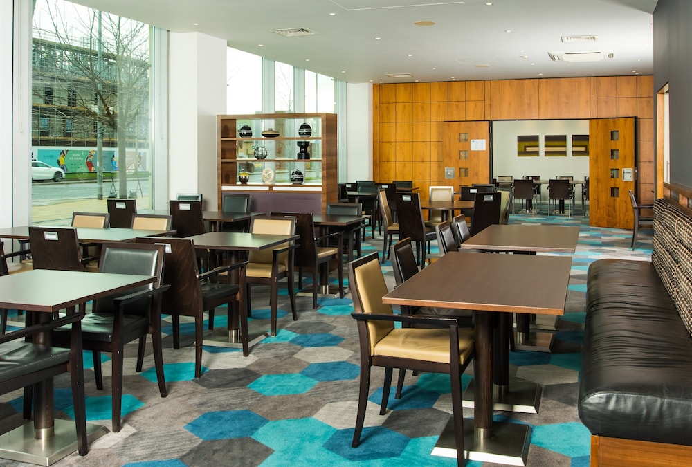 holiday inn express lincoln city centre by ihg