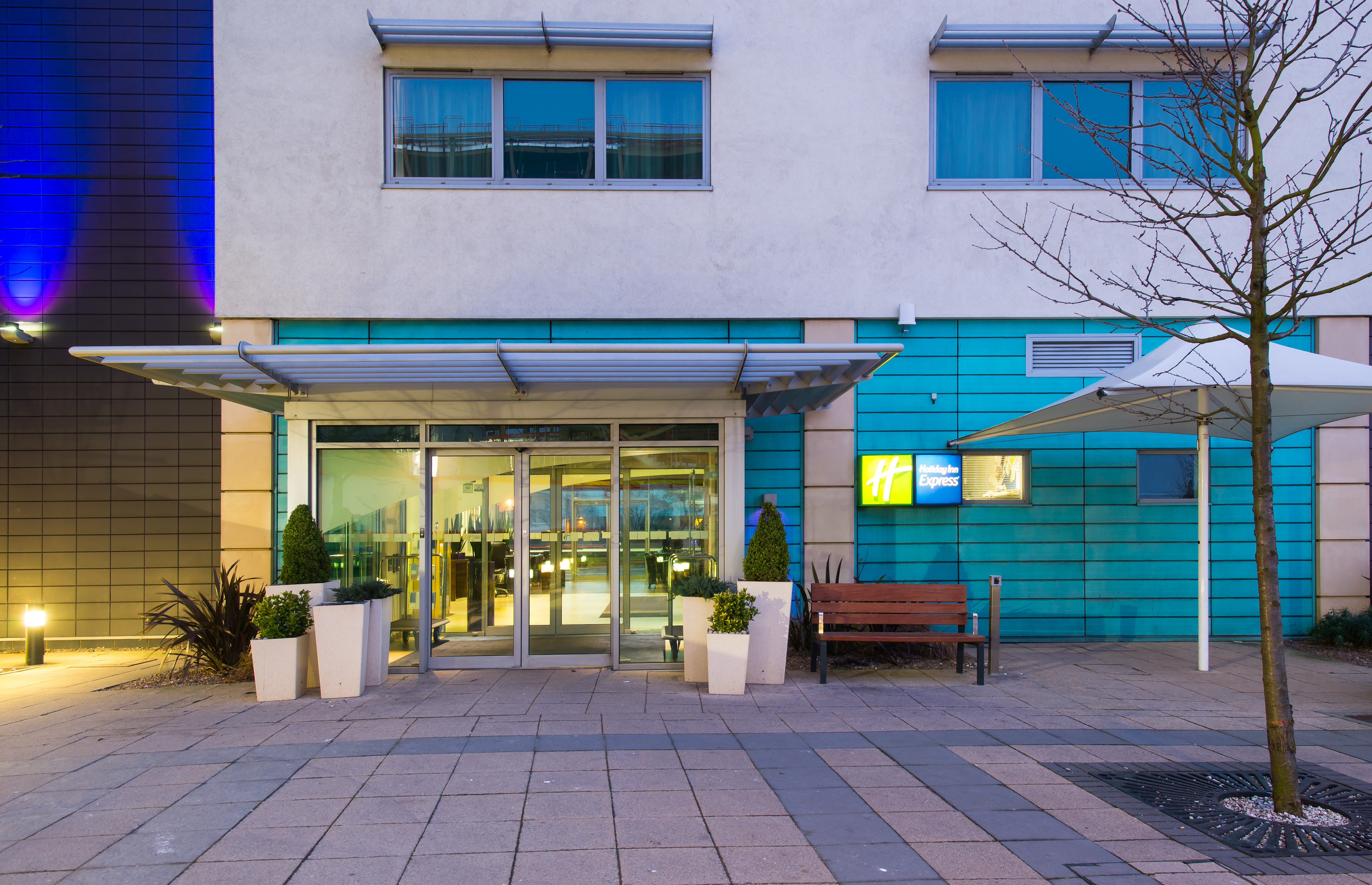 holiday inn express lincoln city centre by ihg