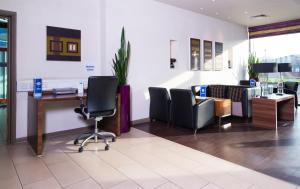 holiday inn express lincoln city centre by ihg