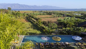 inle lake view resort and spa