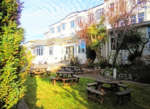 the trecarn hotel