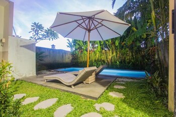 sebudjan grand aurora ubud