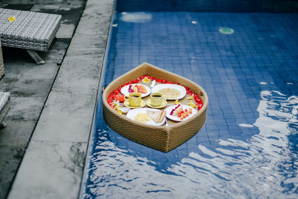 sebudjan grand aurora ubud