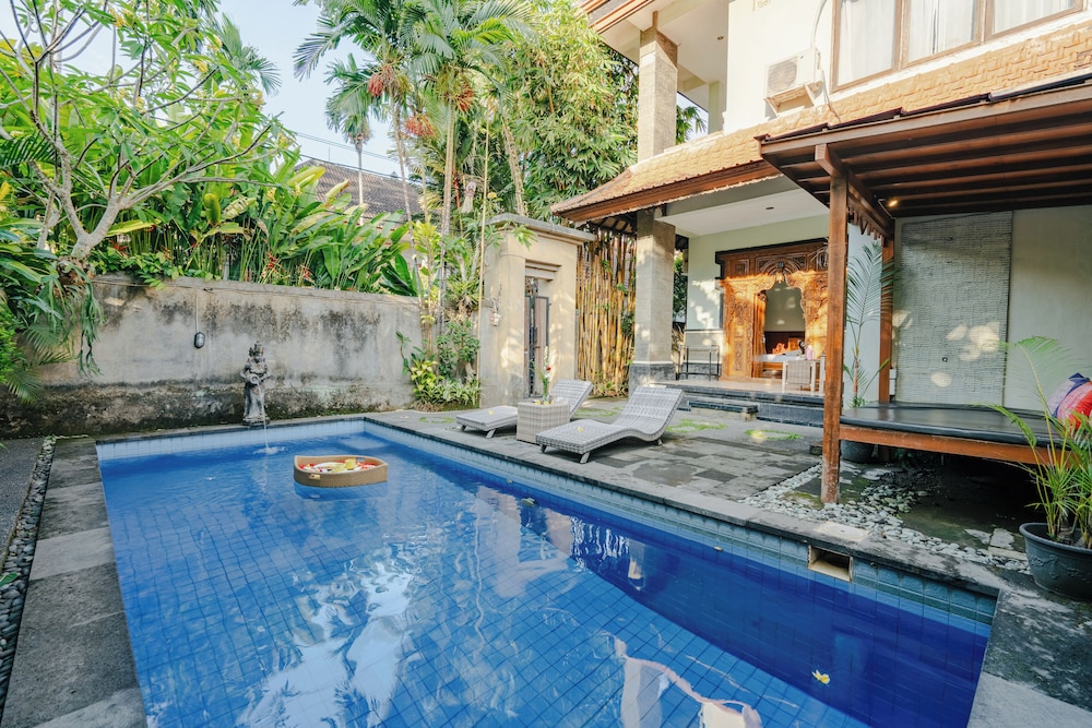 sebudjan grand aurora ubud