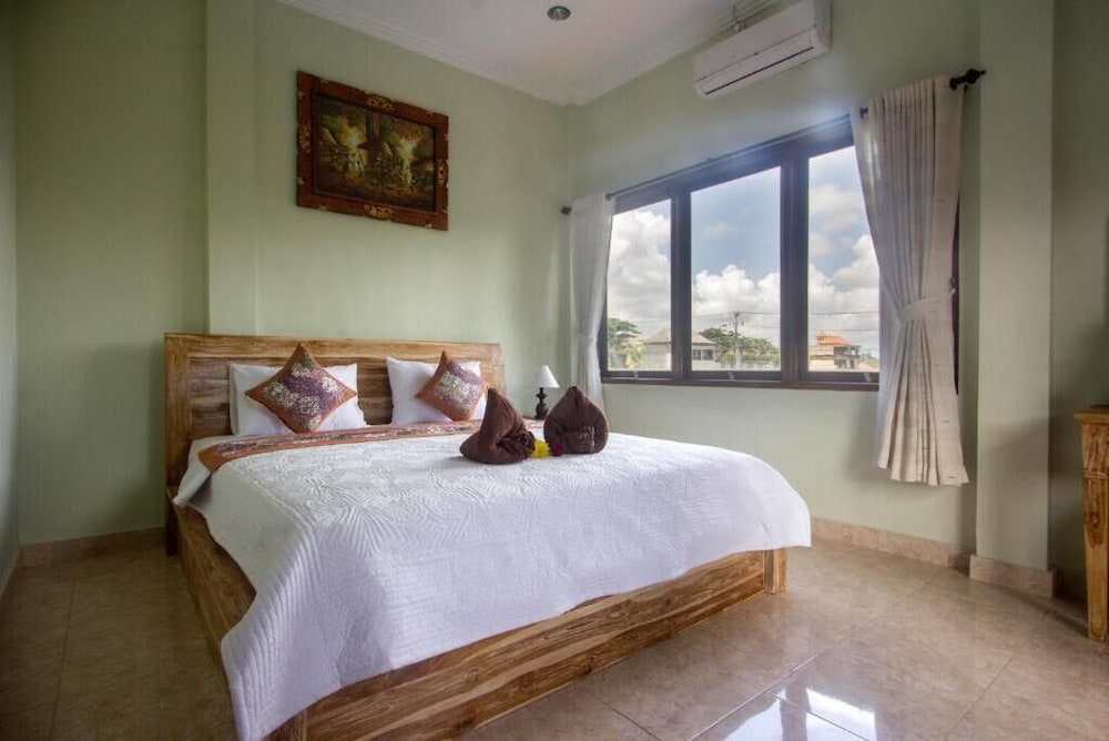 sebudjan grand aurora ubud