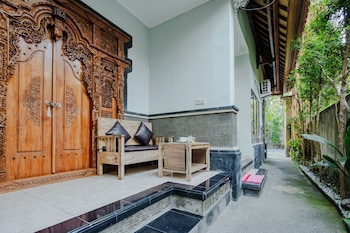 sebudjan grand aurora ubud