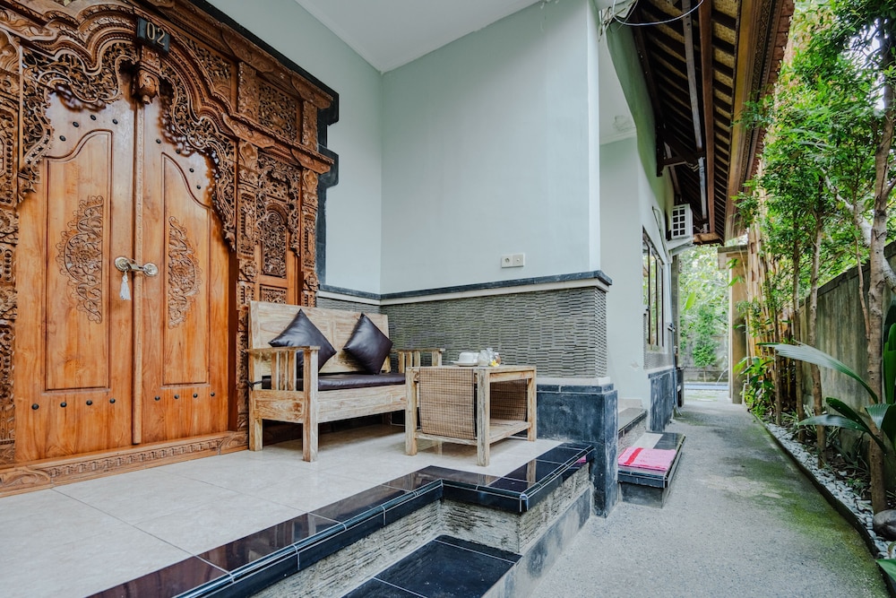 sebudjan grand aurora ubud