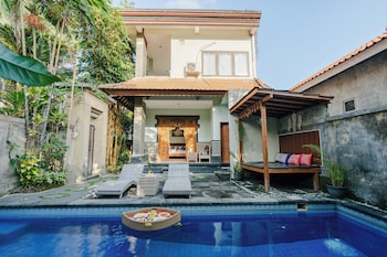 sebudjan grand aurora ubud