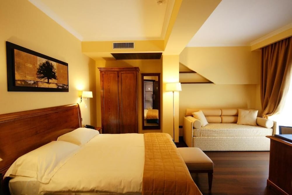 bram hotel