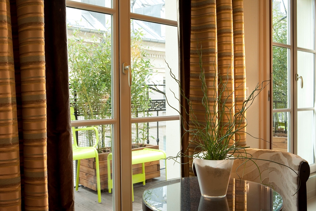 hotel le petit paris