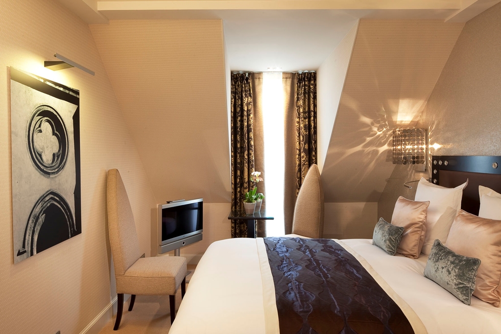 hotel le petit paris