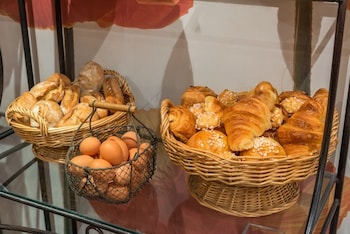 Neuilly Park Hotel,Hauts-De-Seine>>Chevilly-Larue,3 star