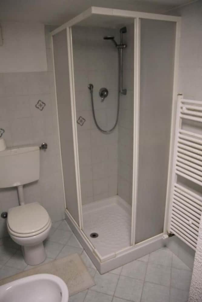 ai canarbin colline di lerici