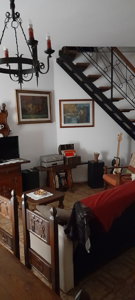 ai canarbin colline di lerici