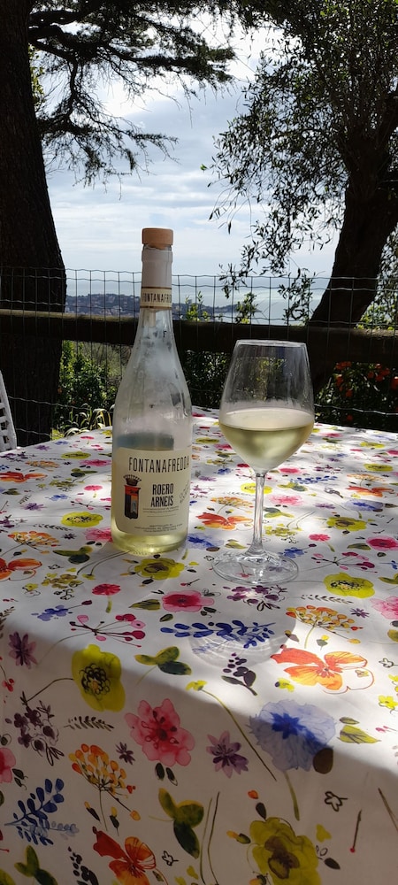 ai canarbin colline di lerici