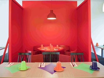 Ibis Styles Paris Mairie De Montreuil,Montreuil>>Coupvray,3 star